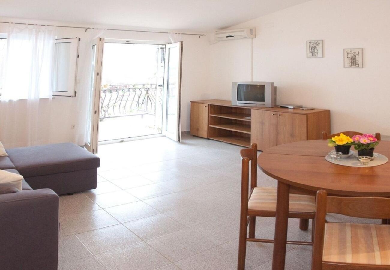טרוגיר Apartments Filip מראה חיצוני תמונה