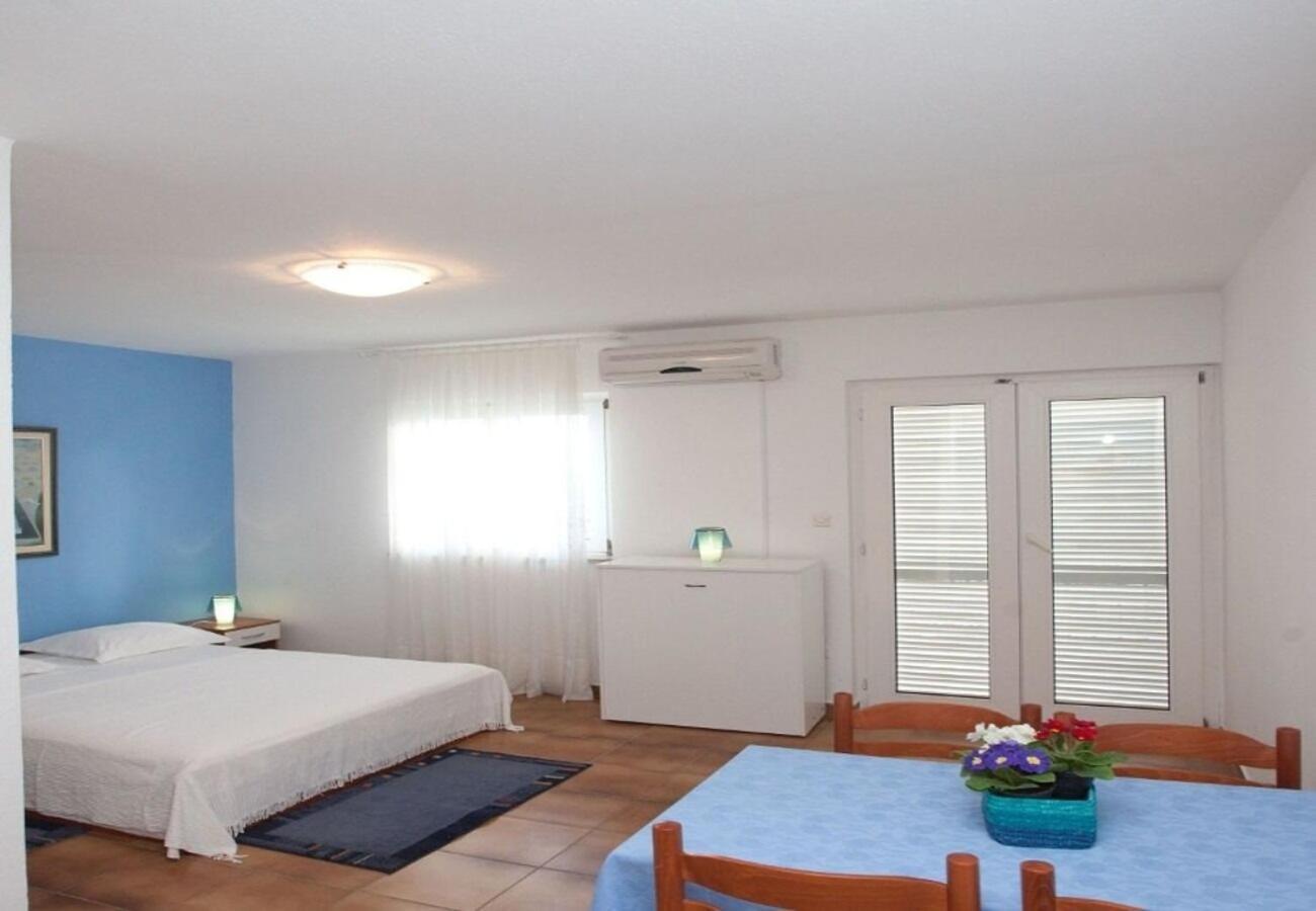 טרוגיר Apartments Filip מראה חיצוני תמונה
