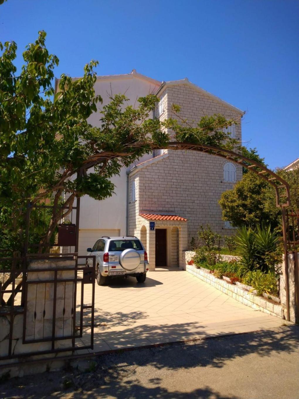 טרוגיר Apartments Filip מראה חיצוני תמונה